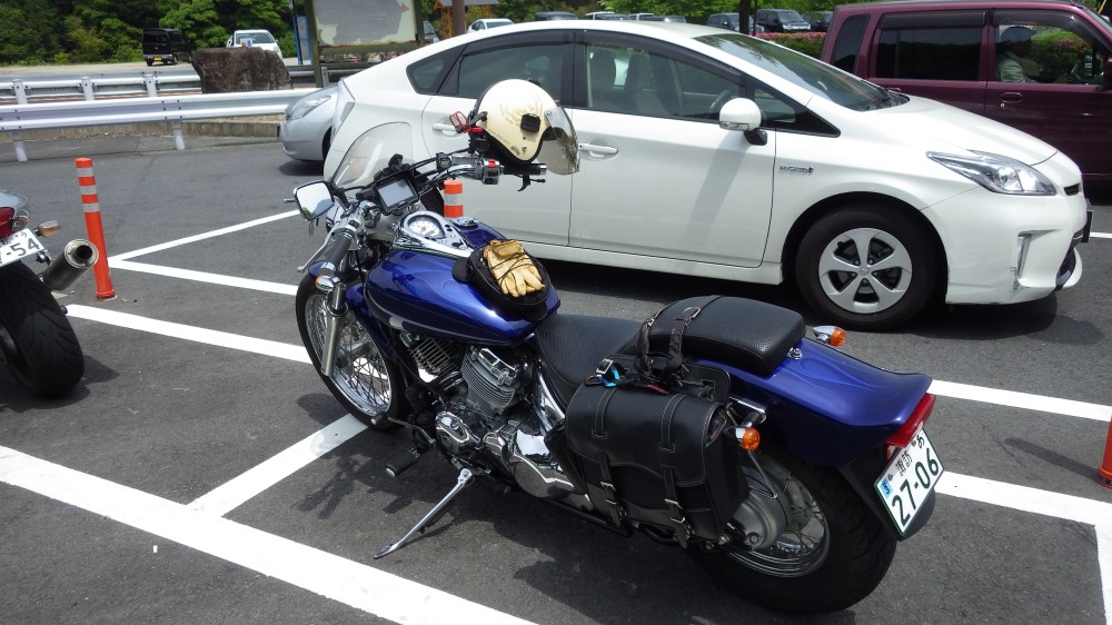 道の駅「賤母」の駐車場にて